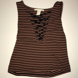 Striped v-neck zig zag tank